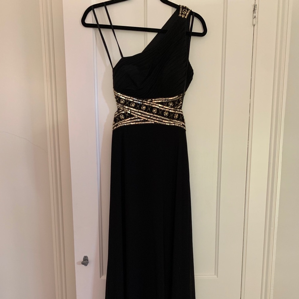 Floor Length Prom / Formal Gown